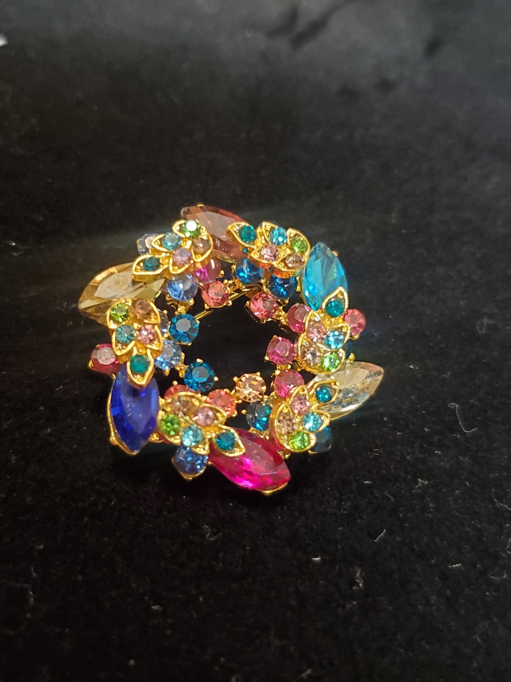 Multicolor Crystal Floral Wreath Brooch - Women Jewelry